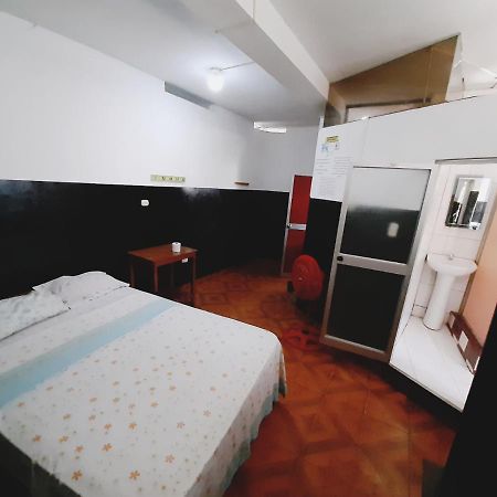 Hospedaje Iroaki Yurimaguas Ngoại thất bức ảnh
