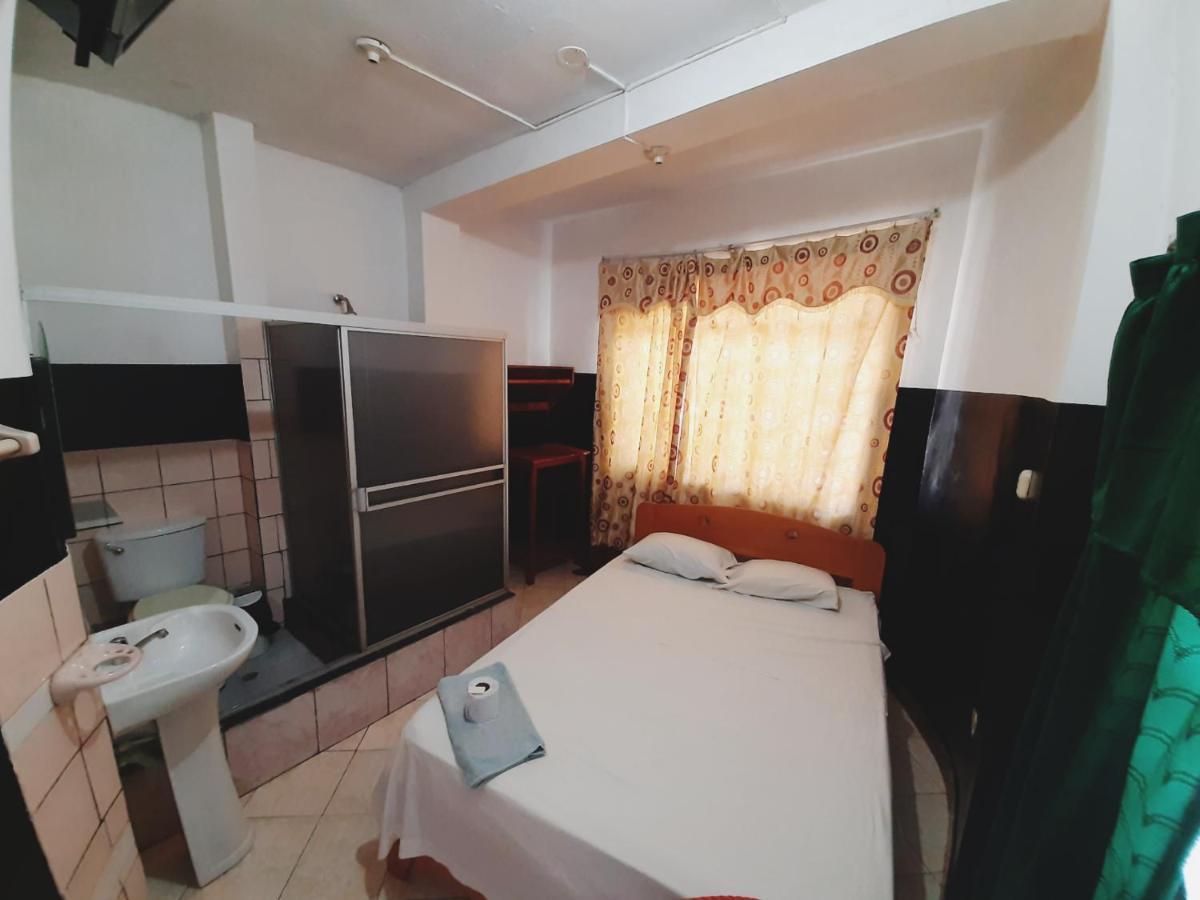 Hospedaje Iroaki Yurimaguas Ngoại thất bức ảnh