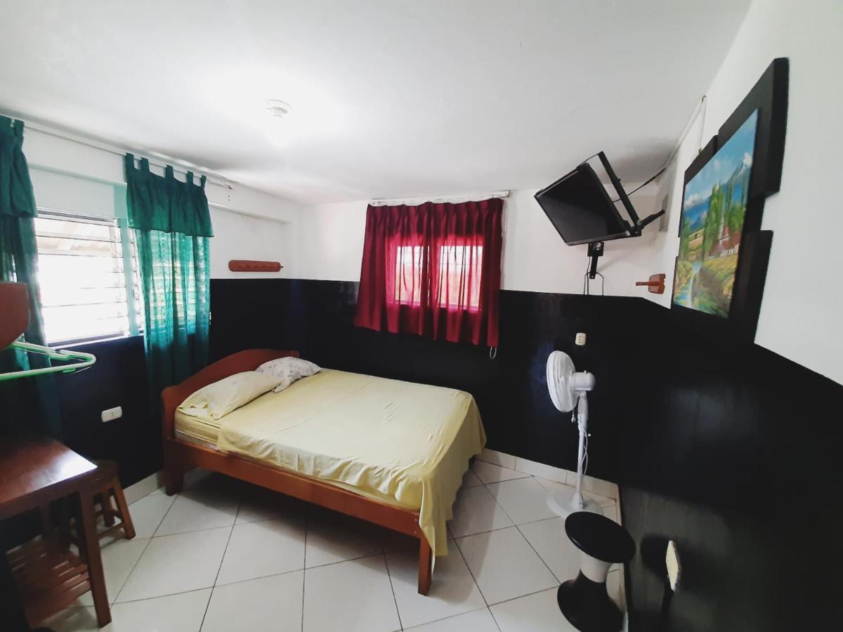 Hospedaje Iroaki Yurimaguas Ngoại thất bức ảnh