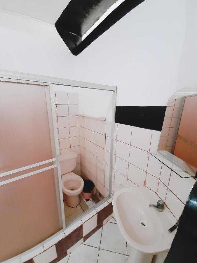 Hospedaje Iroaki Yurimaguas Ngoại thất bức ảnh